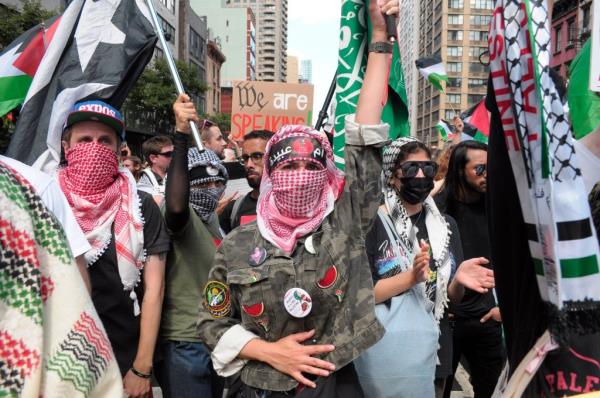 Pro-Palestinian demo<em></em>nstrators protested in Manhattan at the "Flood New York City for Gaza" rally.
