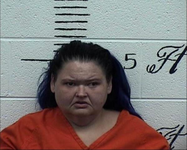 Amy Slaton Halterman, a star of “1,000-Lb. Sisters,” was arrested at a Tennessee zoo and charged with drug possession and child endangerment, according to police.